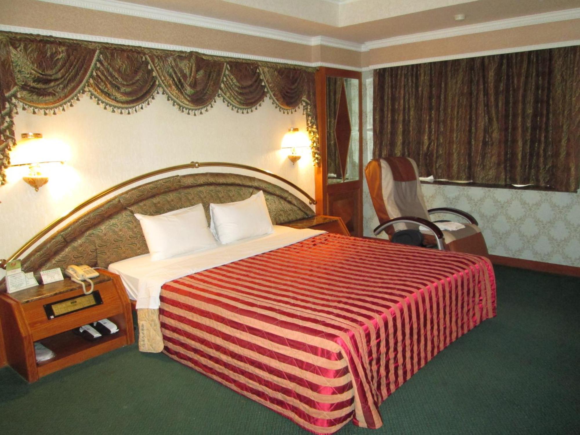Huangjia Motel ไถหนาน ภายนอก รูปภาพ
