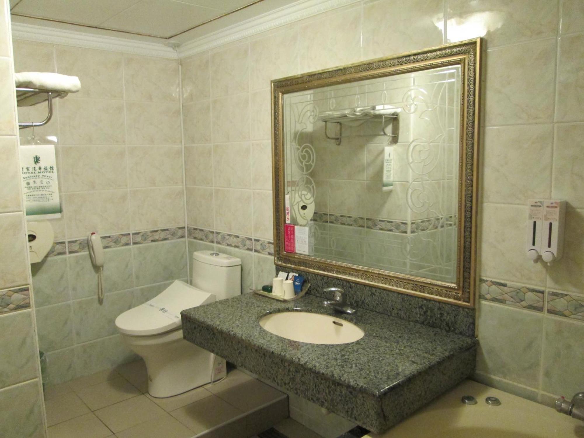 Huangjia Motel ไถหนาน ภายนอก รูปภาพ